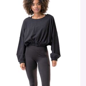 Balance athletica /Vitality cropped sweater black